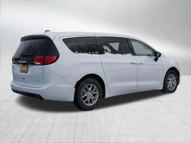 2026 Chrysler Voyager LX