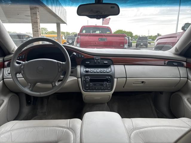 2000 Cadillac DeVille Standard