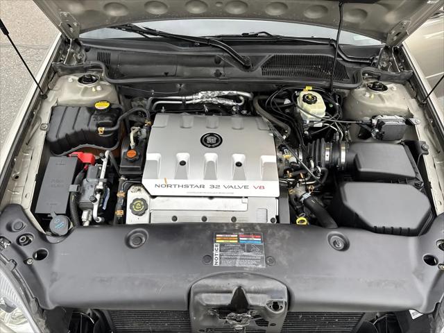 2000 Cadillac DeVille Standard