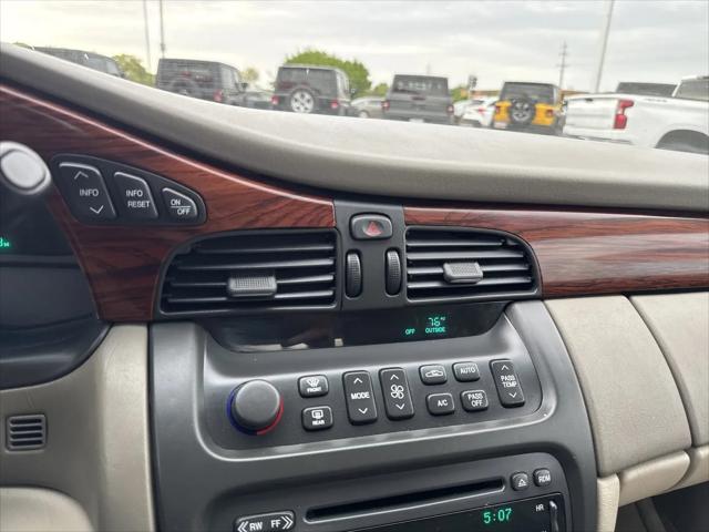 2000 Cadillac DeVille Standard