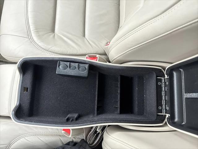 2000 Cadillac DeVille Standard