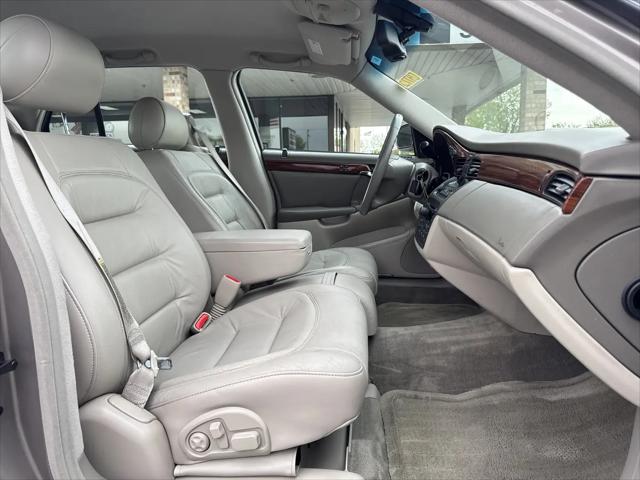2000 Cadillac DeVille Standard