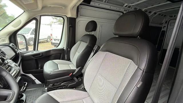 2024 Ram ProMaster 2500 Cargo Van Tradesman High Roof 159" WB w/Pass Seat