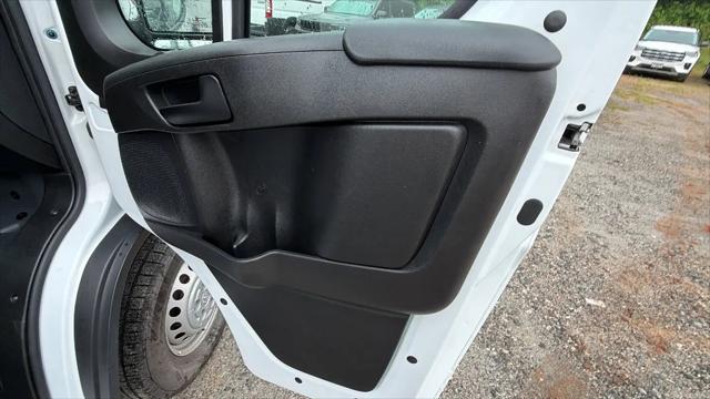 2024 Ram ProMaster 2500 Cargo Van Tradesman High Roof 159" WB w/Pass Seat