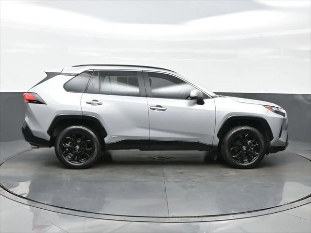 2024 Toyota RAV4 Hybrid SE