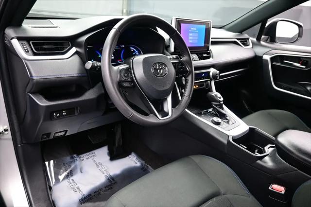 2024 Toyota RAV4 Hybrid SE