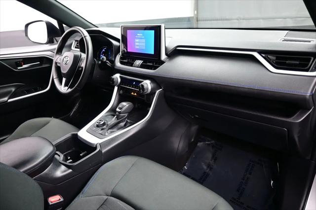 2024 Toyota RAV4 Hybrid SE