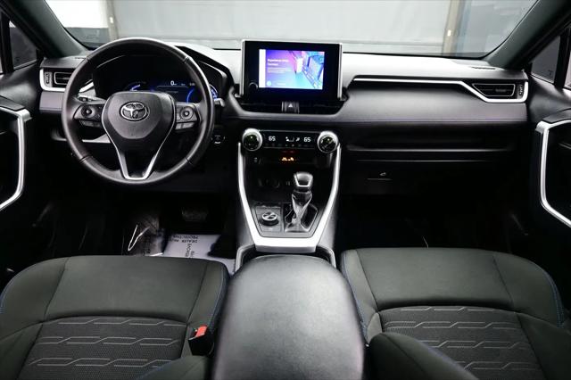 2024 Toyota RAV4 Hybrid SE