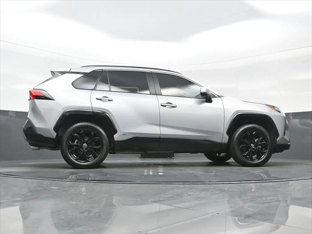 2024 Toyota RAV4 Hybrid SE