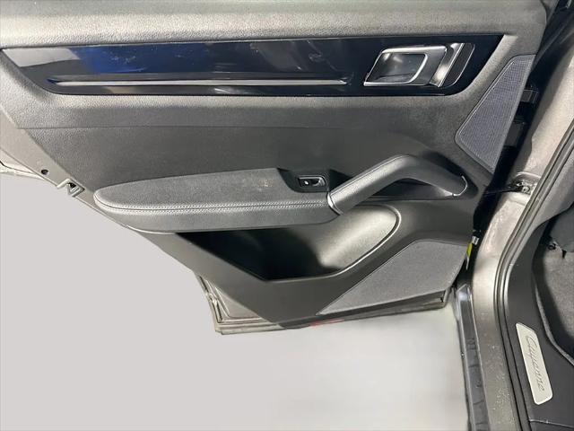 2023 Porsche Cayenne Cayenne