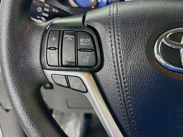 2020 Toyota Sienna LE