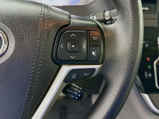 2020 Toyota Sienna LE