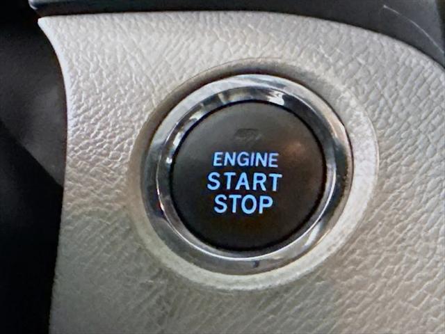 2020 Toyota Sienna LE