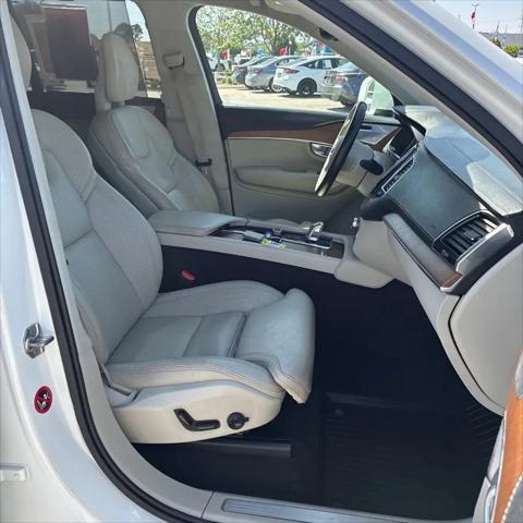 2017 Volvo XC90 Hybrid T8 Inscription