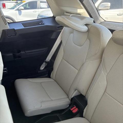 2017 Volvo XC90 Hybrid T8 Inscription