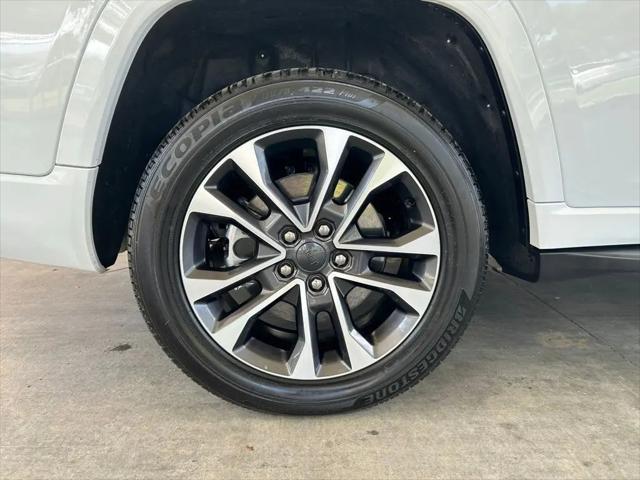 2025 Jeep Grand Cherokee L Overland 4x4
