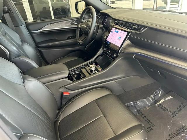 2025 Jeep Grand Cherokee L Overland 4x4