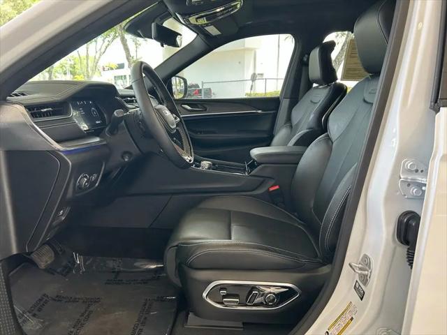 2025 Jeep Grand Cherokee L Overland 4x4
