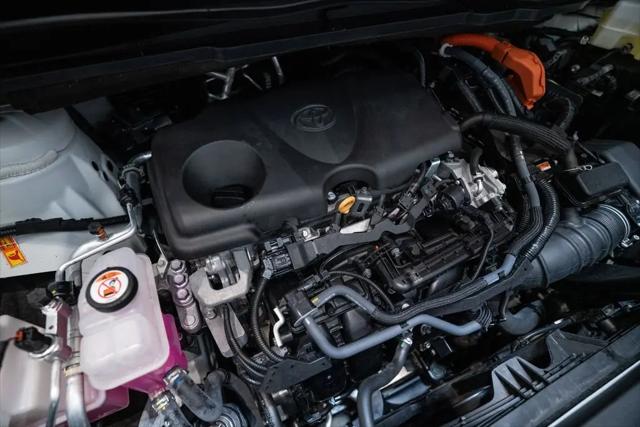 2025 Toyota Sienna LE