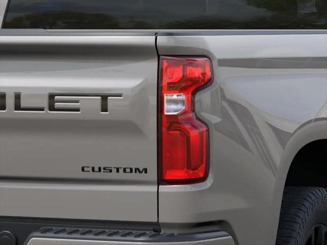 2026 Chevrolet Silverado 1500 2WD Crew Cab Short Bed Custom