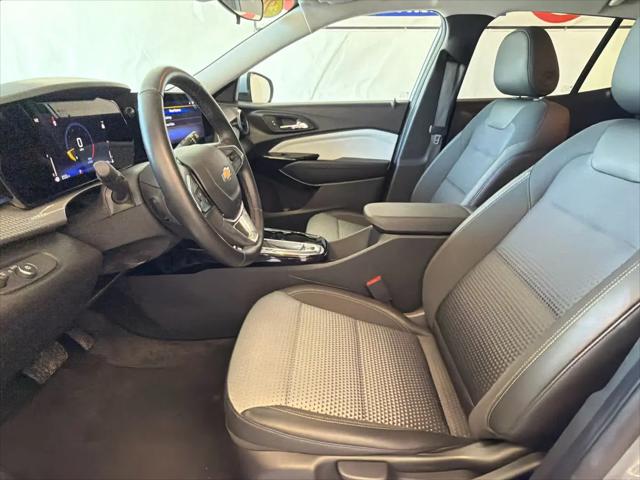 2025 Chevrolet Trax FWD LT