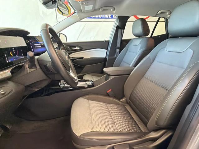 2025 Chevrolet Trax FWD LT