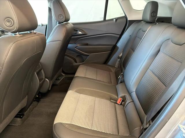 2025 Chevrolet Trax FWD LT
