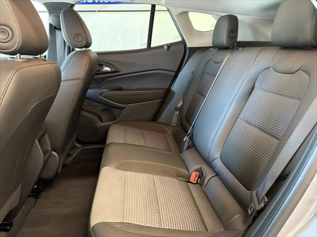 2025 Chevrolet Trax FWD LT