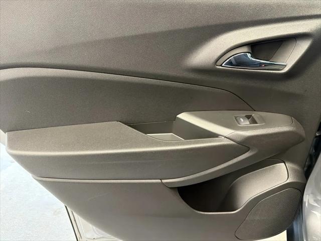 2025 Chevrolet Trax FWD LT