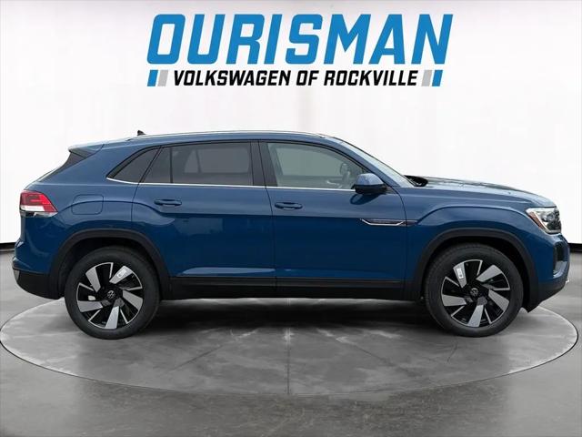 2026 Volkswagen Atlas Cross Sport SE with Technology