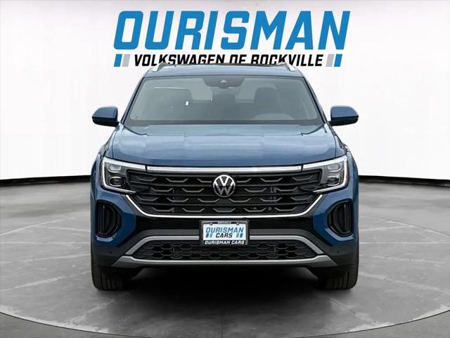 2026 Volkswagen Atlas Cross Sport SE with Technology