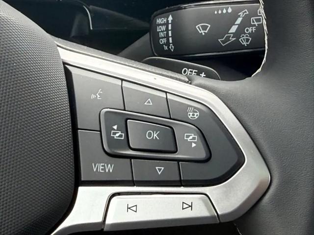 2026 Volkswagen Atlas Cross Sport SE with Technology