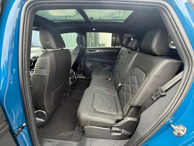 2026 Volkswagen Atlas Cross Sport SE with Technology