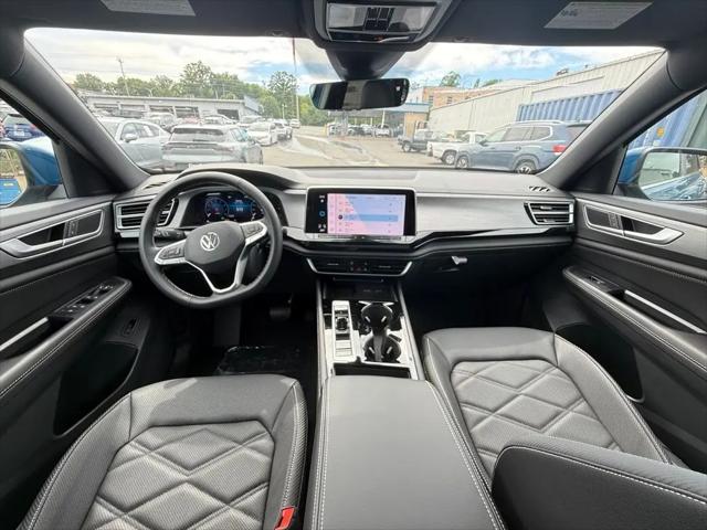 2026 Volkswagen Atlas Cross Sport SE with Technology
