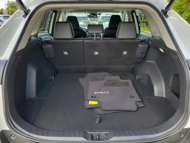 2023 Toyota RAV4 Hybrid XLE Premium
