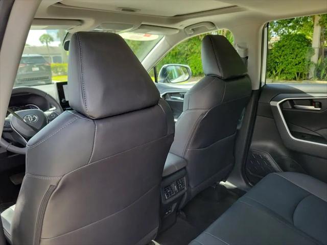 2023 Toyota RAV4 Hybrid XLE Premium
