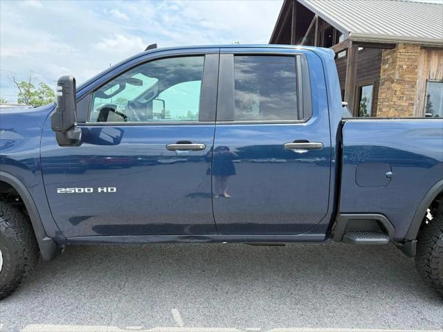 2022 Chevrolet Silverado 2500HD 4WD Double Cab Standard Bed WT
