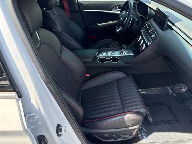 2023 Genesis G70 2.0T RWD
