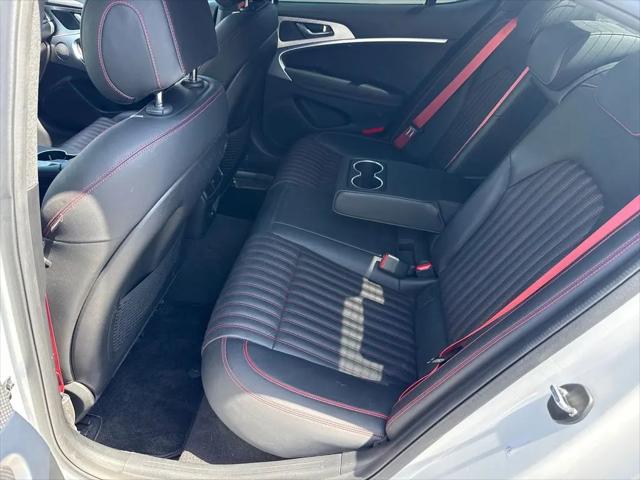 2023 Genesis G70 2.0T RWD