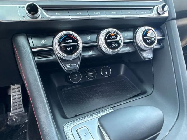 2023 Genesis G70 2.0T RWD