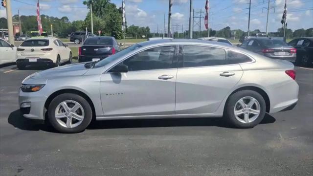 2022 Chevrolet Malibu FWD LS