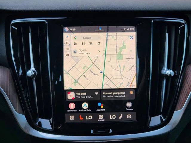 2024 Volvo S60 B5 Plus Dark Theme