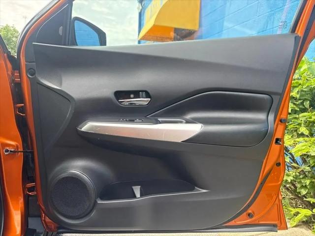 2020 Nissan Kicks SR Xtronic CVT