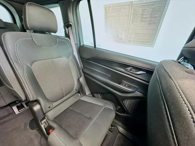 2025 Jeep Grand Cherokee L Laredo X 4x2