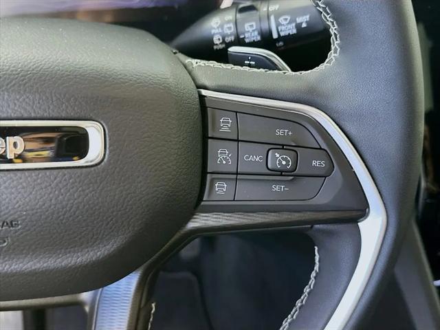 2025 Jeep Grand Cherokee L Laredo X 4x2