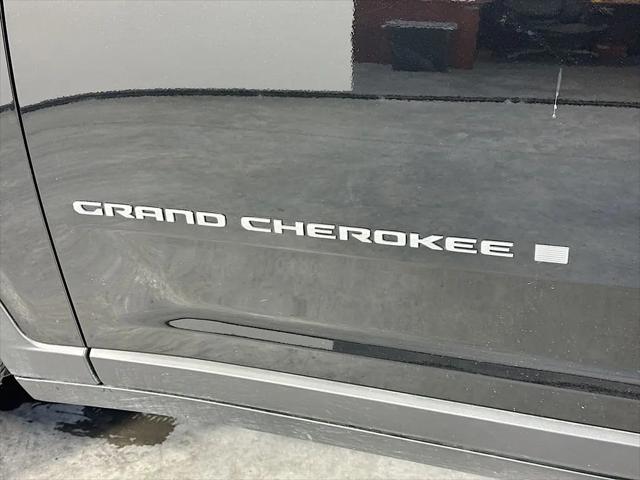 2025 Jeep Grand Cherokee L Laredo X 4x2
