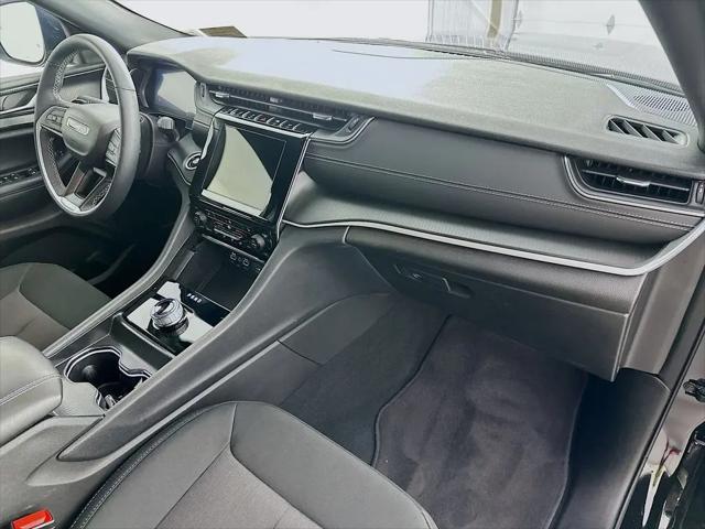 2025 Jeep Grand Cherokee L Laredo X 4x2