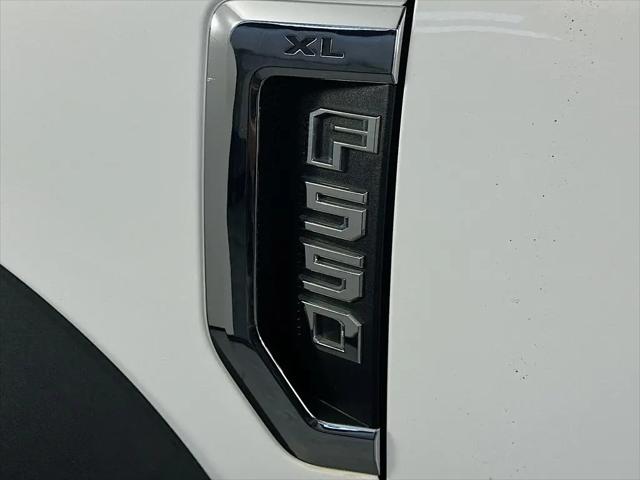 2020 Ford F-550 XL