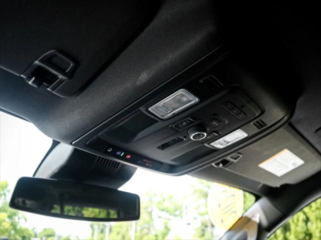 2023 Chevrolet Suburban 4WD Premier