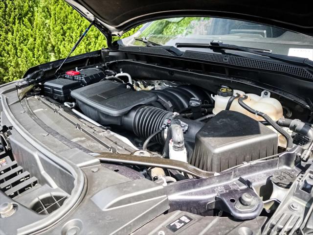 2023 Chevrolet Suburban 4WD Premier